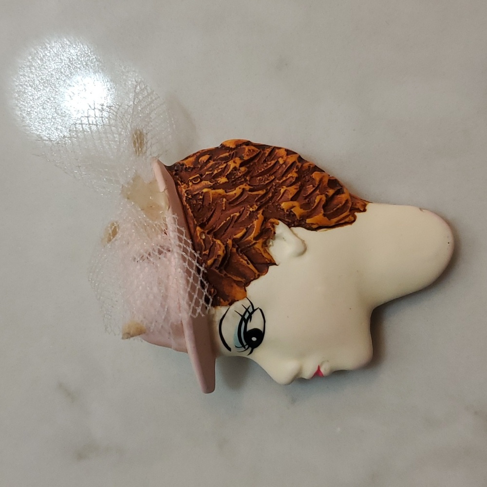 Lady Face Brooch